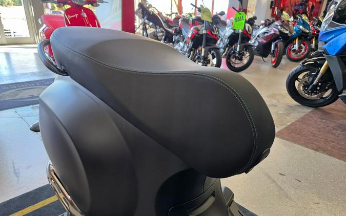 2024 Vespa Primavera 50 S