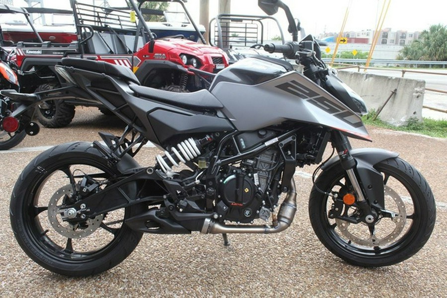 2026 KTM 250 Duke