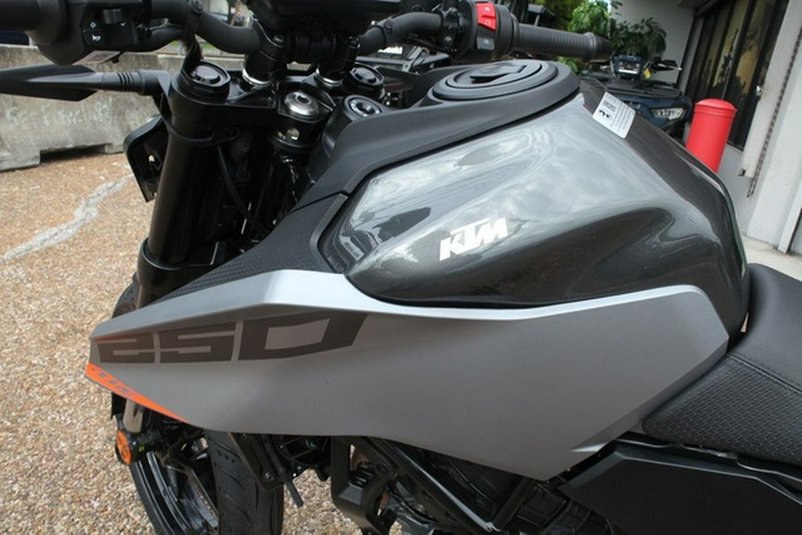 2026 KTM 250 Duke