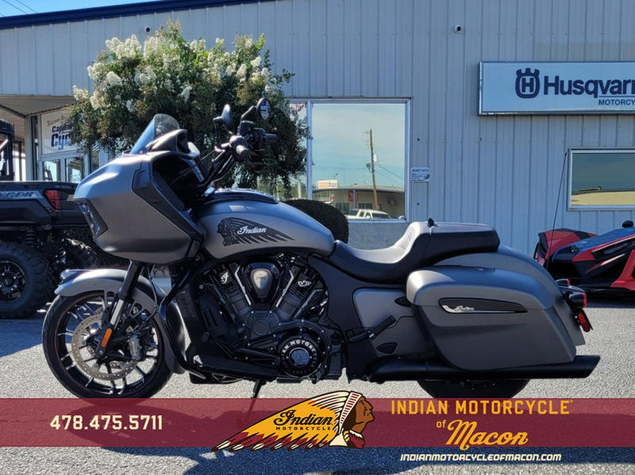 2023 Indian Motorcycle® Challenger® Dark Horse® Titanium Smoke