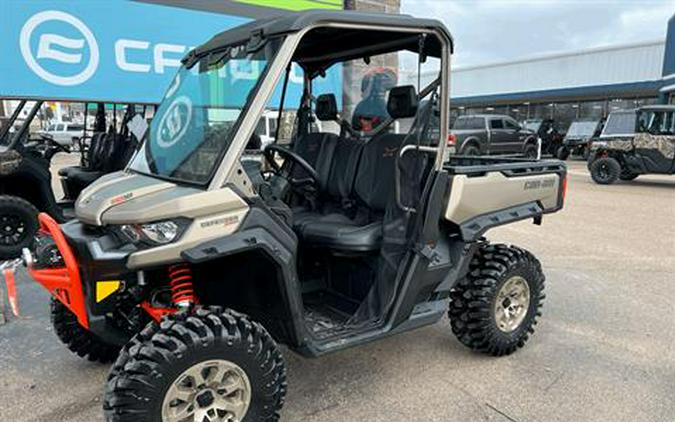 2023 Can-Am Defender X MR HD10