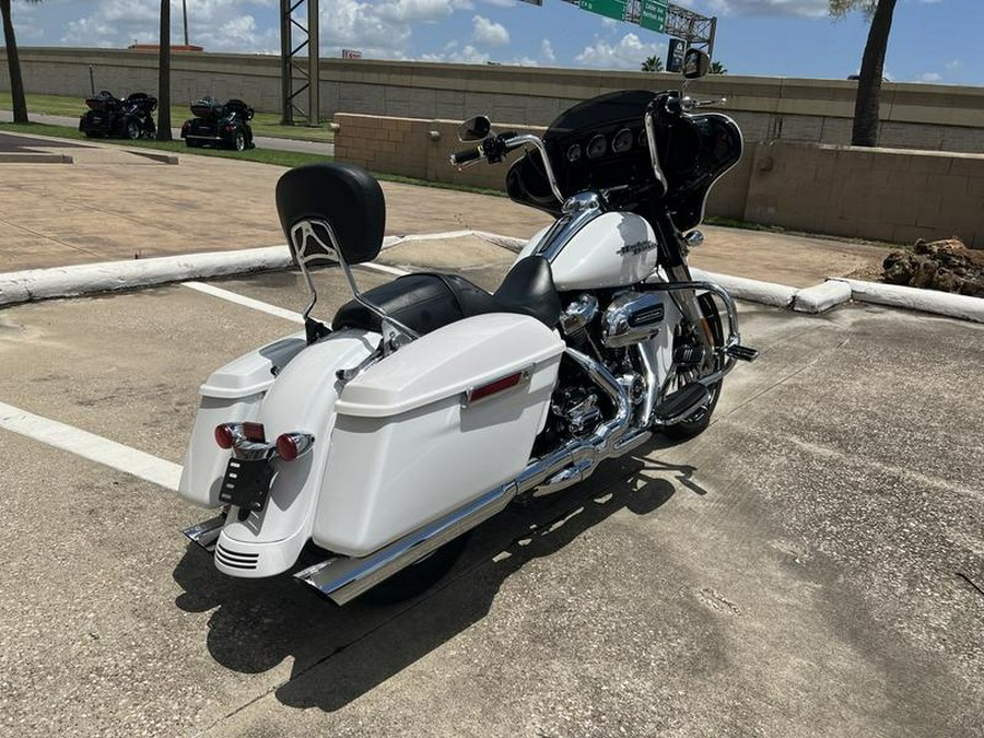 2017 Harley-Davidson® FLHXS - Street Glide® Special