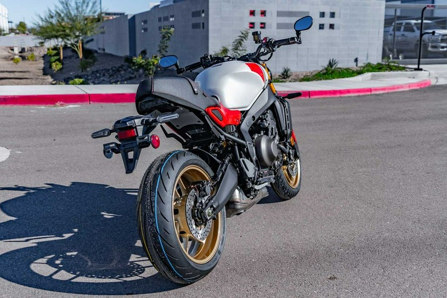 2024 YAMAHA XSR900RW