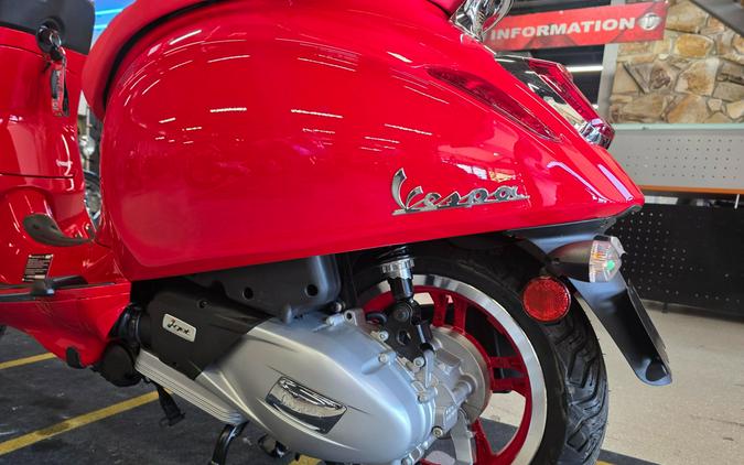 2025 Vespa Primavera 150 Red