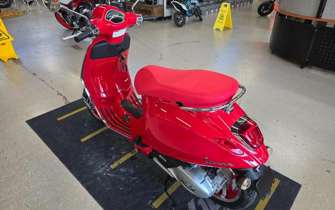 2025 Vespa Primavera 150 Red