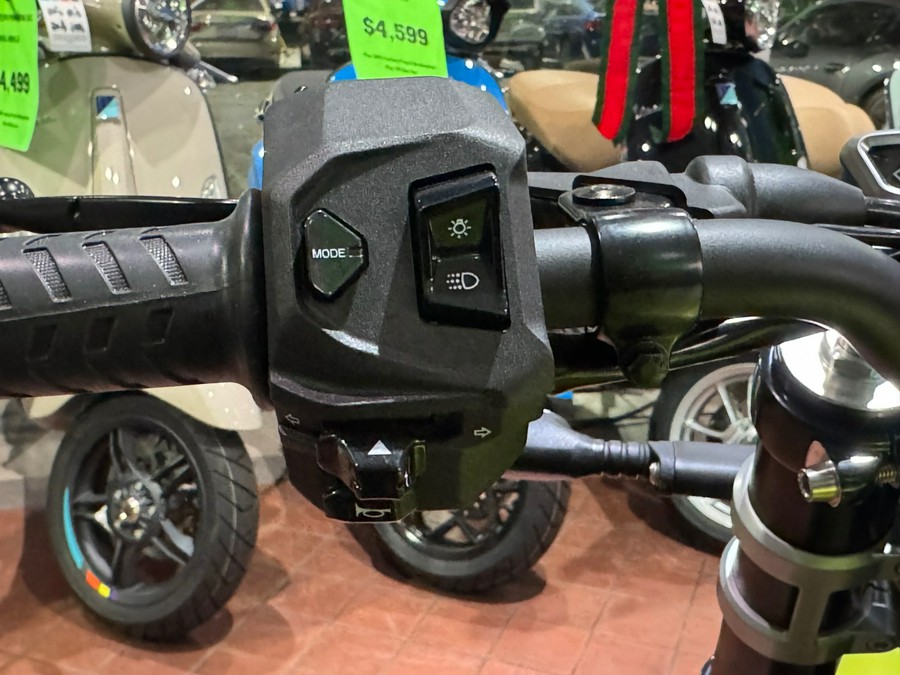 2026 Moto Guzzi V7 Sport