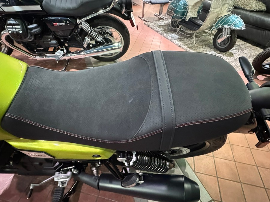 2026 Moto Guzzi V7 Sport