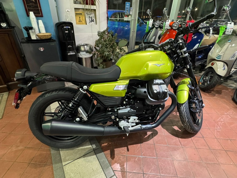 2026 Moto Guzzi V7 Sport