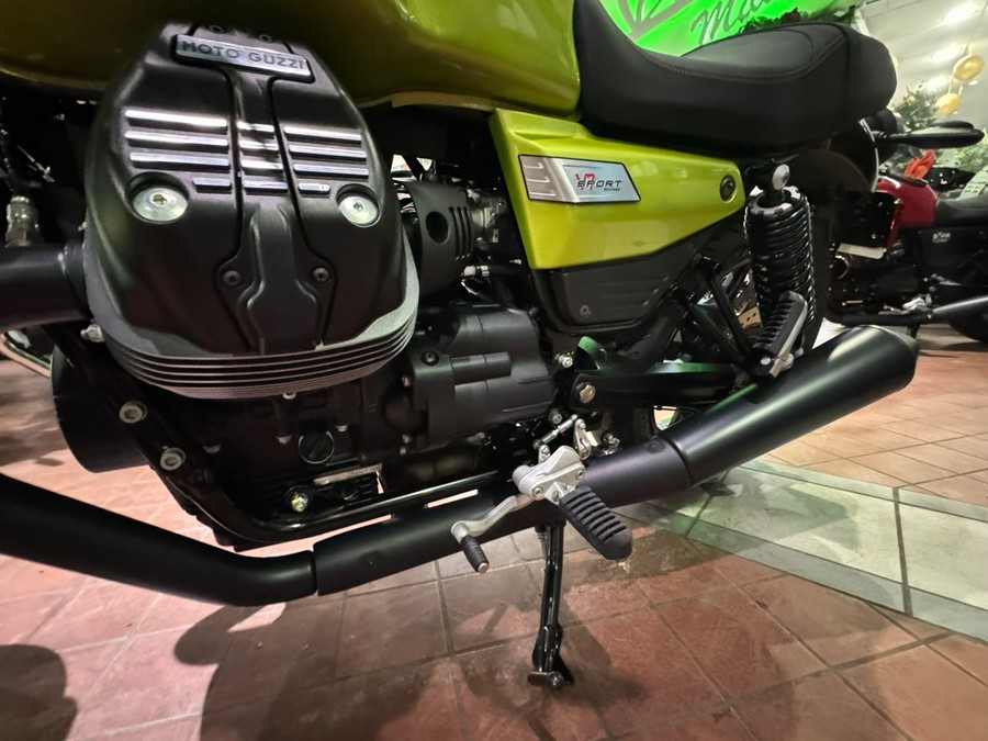 2026 Moto Guzzi V7 Sport
