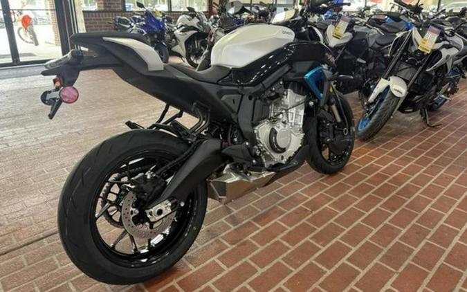 2026 CFMOTO NK 675