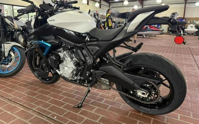 2026 CFMOTO NK 675