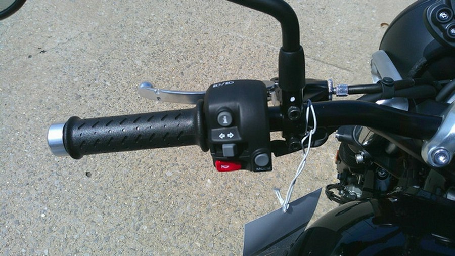 2024 Triumph Speed Twin 900 Stealth Edition