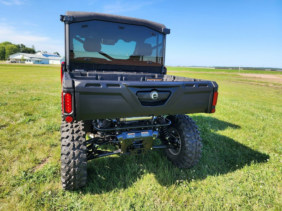 2025 Can-Am DEFENDER LIMITED CAB HD10