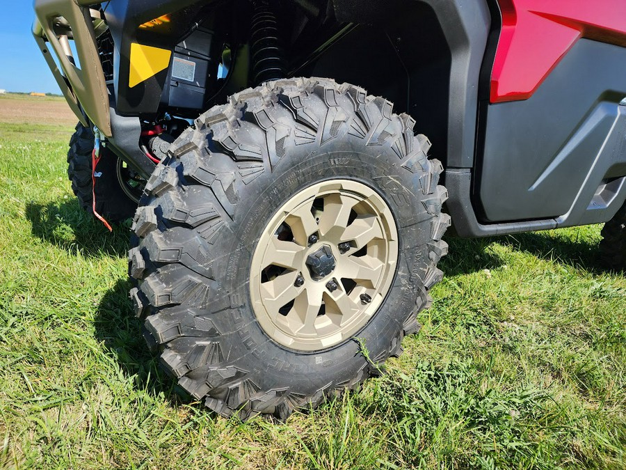 2025 Can-Am DEFENDER LIMITED CAB HD10