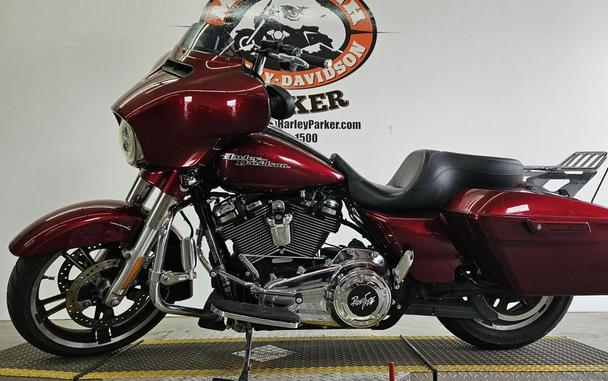 2017 Harley-Davidson® FLHXS - Street Glide® Special