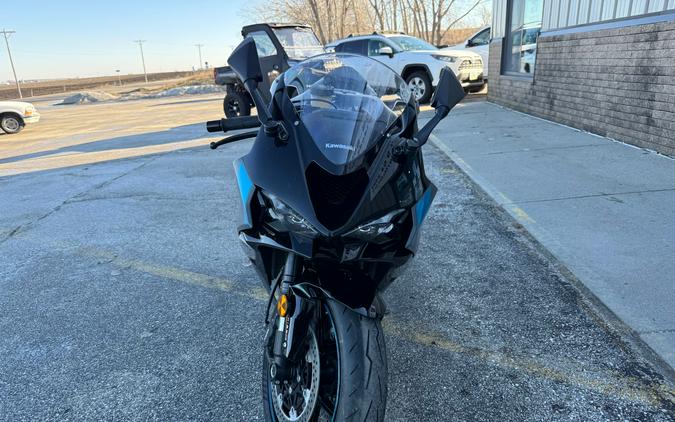 2025 Kawasaki Ninja ZX-6R ABS