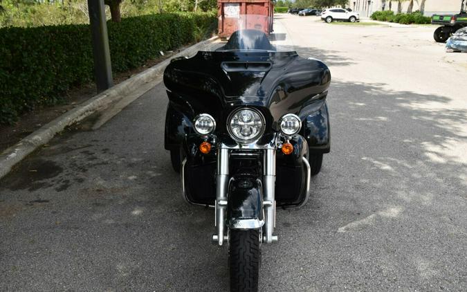 2023 Harley-Davidson Tri Glide Ultra FLHTCUTG