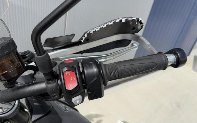 2025 Triumph Tiger 900 GT Pro Graphite / Sapphire Black