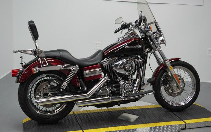2014 Harley-Davidson® Super Glide® Custom Two-Tone Mysterious Red Sunglo/Blackened Cayenne Sunglo