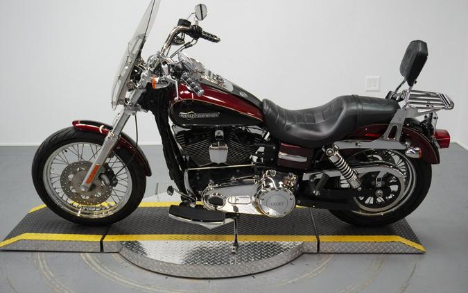 2014 Harley-Davidson® Super Glide® Custom Two-Tone Mysterious Red Sunglo/Blackened Cayenne Sunglo