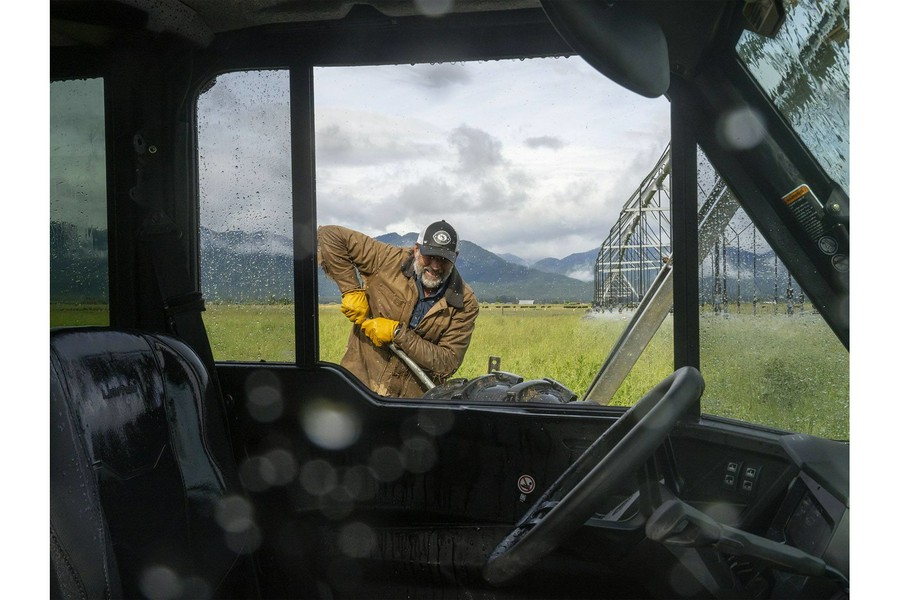 2025 Can-Am Defender MAX Limited