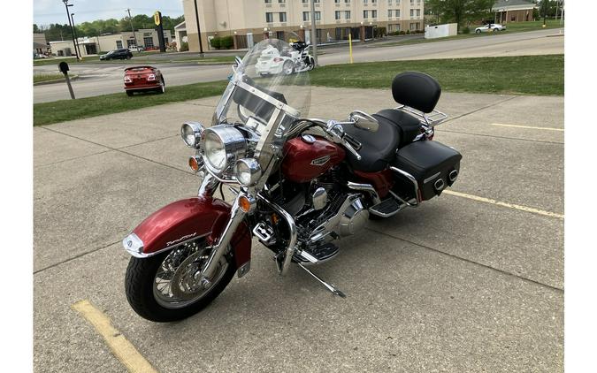 2004 FLHRCI Road King Classic - Harley-Davidson®