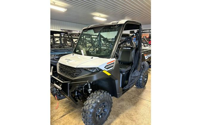 2025 Polaris Industries RANGER 1000 PREMIUM - WHITE LIGHTNING EPS