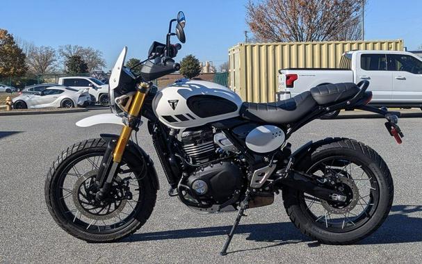 2025 Triumph Scrambler 400 XC Vanilla White