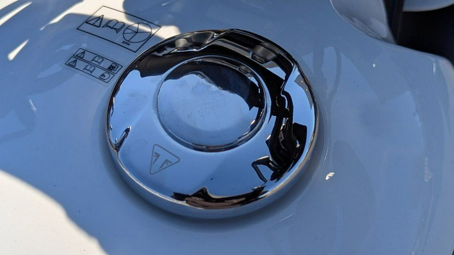 2025 Triumph Scrambler 400 XC Vanilla White