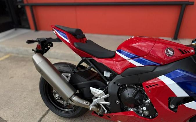 2026 Honda® CBR1000RR-R Fireblade SP