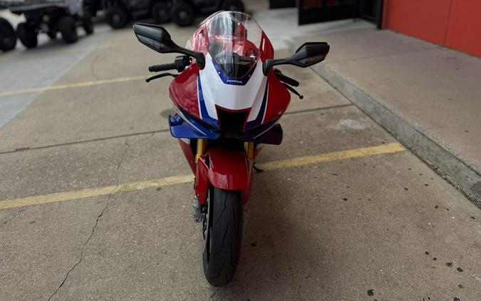 2026 Honda® CBR1000RR-R Fireblade SP