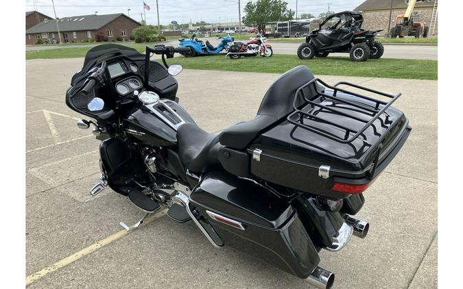 2017 FLTRU Road Glide® Ultra - Harley-Davidson®