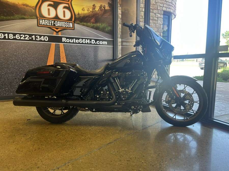 2023 Harley-Davidson Street Glide ST Vivid Black