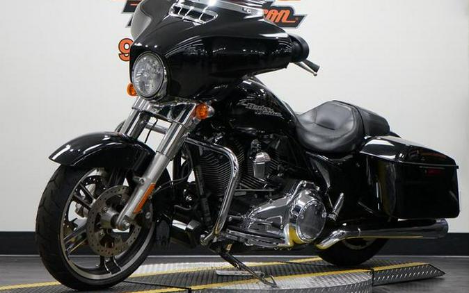 2014 Harley-Davidson® FLHX - Street Glide®