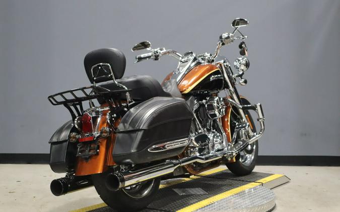 2008 Harley-Davidson Cvo Road King 4