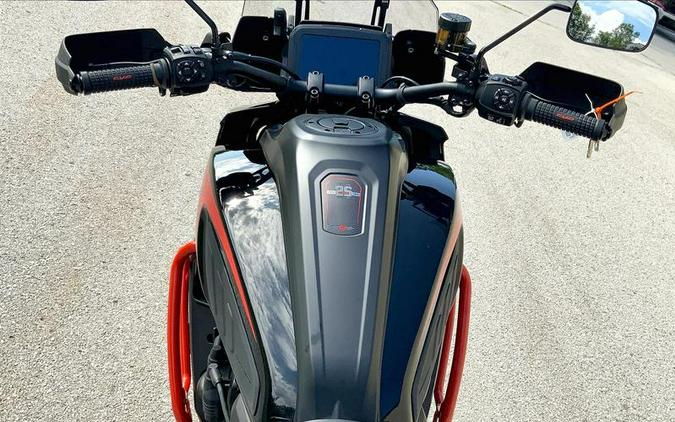 2024 Harley-Davidson® RA1250SE - CVO™ Pan America®