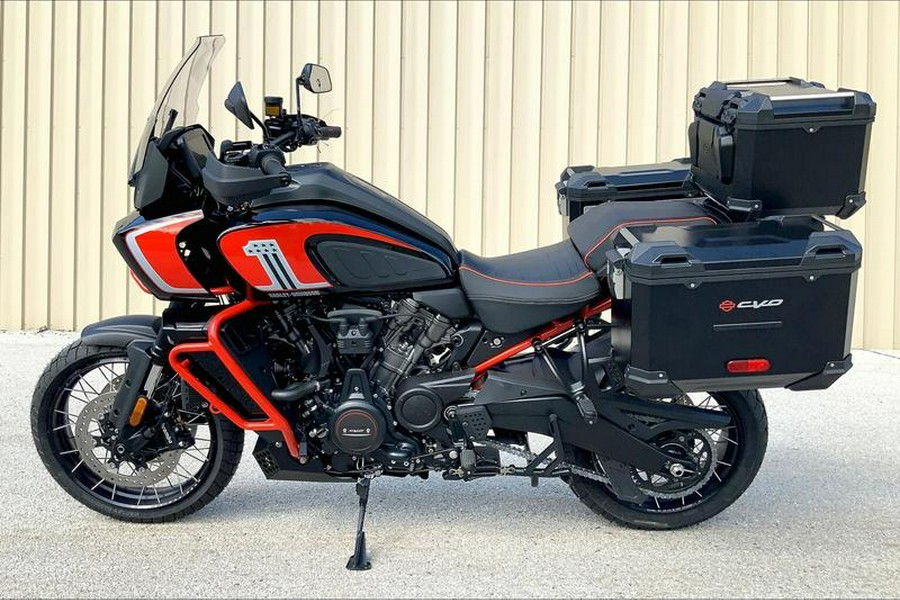 2024 Harley-Davidson® RA1250SE - CVO™ Pan America®