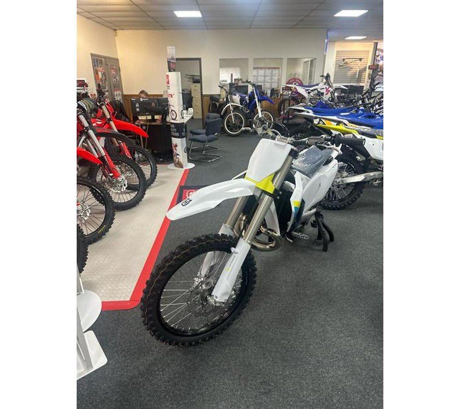 2025 Husqvarna TC 300