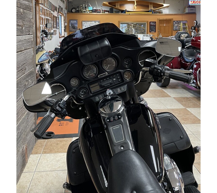 2000 Harley-Davidson Electra Glide® Ultra Classic® Vivid Black