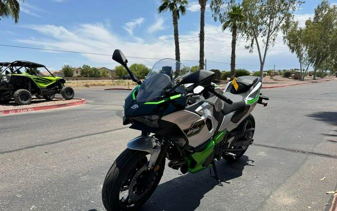 2024 Kawasaki Ninja® 7 Hybrid ABS