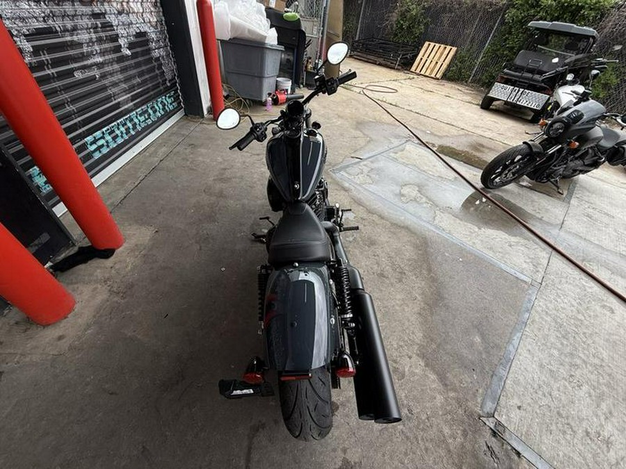 2025 Indian Motorcycle® Chief® Dark Horse® Blue Dusk