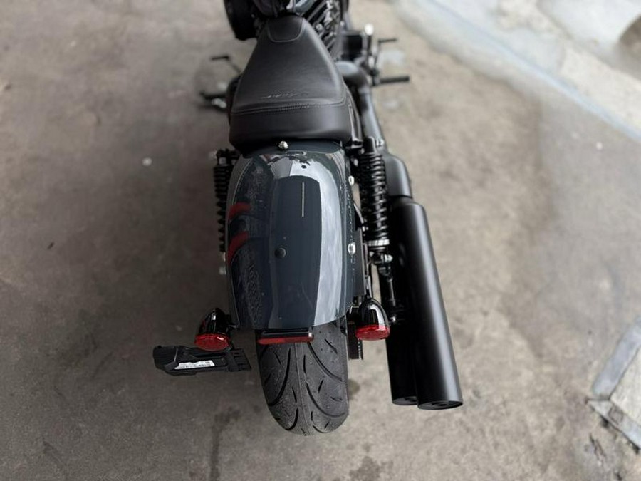 2025 Indian Motorcycle® Chief® Dark Horse® Blue Dusk