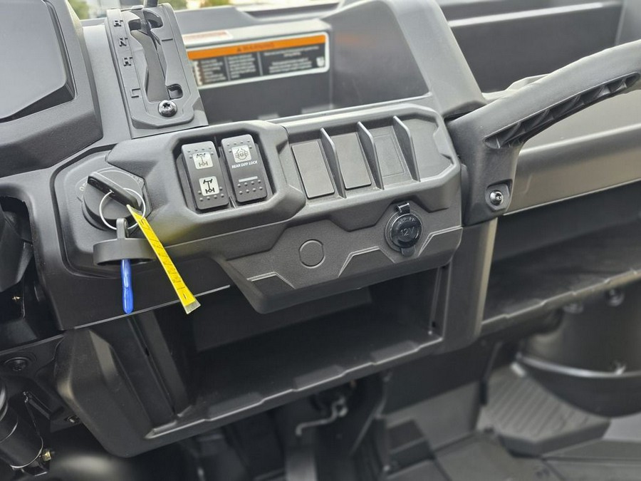 2026 Can-Am® Defender DPS HD10