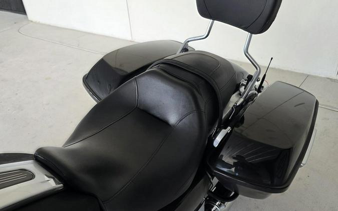 2023 Harley-Davidson® Street Glide® Vivid Black