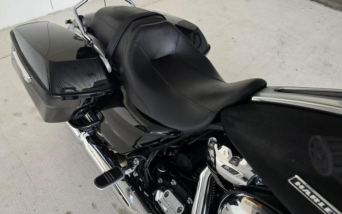 2023 Harley-Davidson® Street Glide® Vivid Black