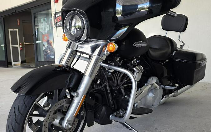 2023 Harley-Davidson® Street Glide® Vivid Black