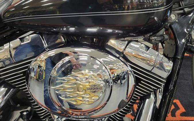 2006 Harley-Davidson® FLHRCI - Road King® Classic