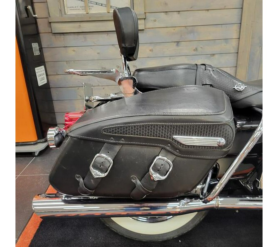 2006 Harley-Davidson® FLHRCI - Road King® Classic