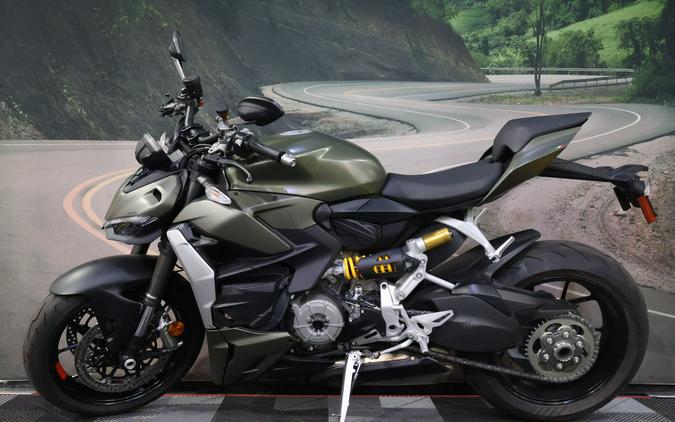 2023 Ducati Streetfighter V2 Storm Green