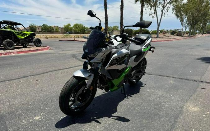 2024 Kawasaki Z7 Hybrid ABS